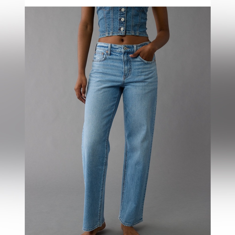 American Eagle strigid stovepipe high rise Jean in long length